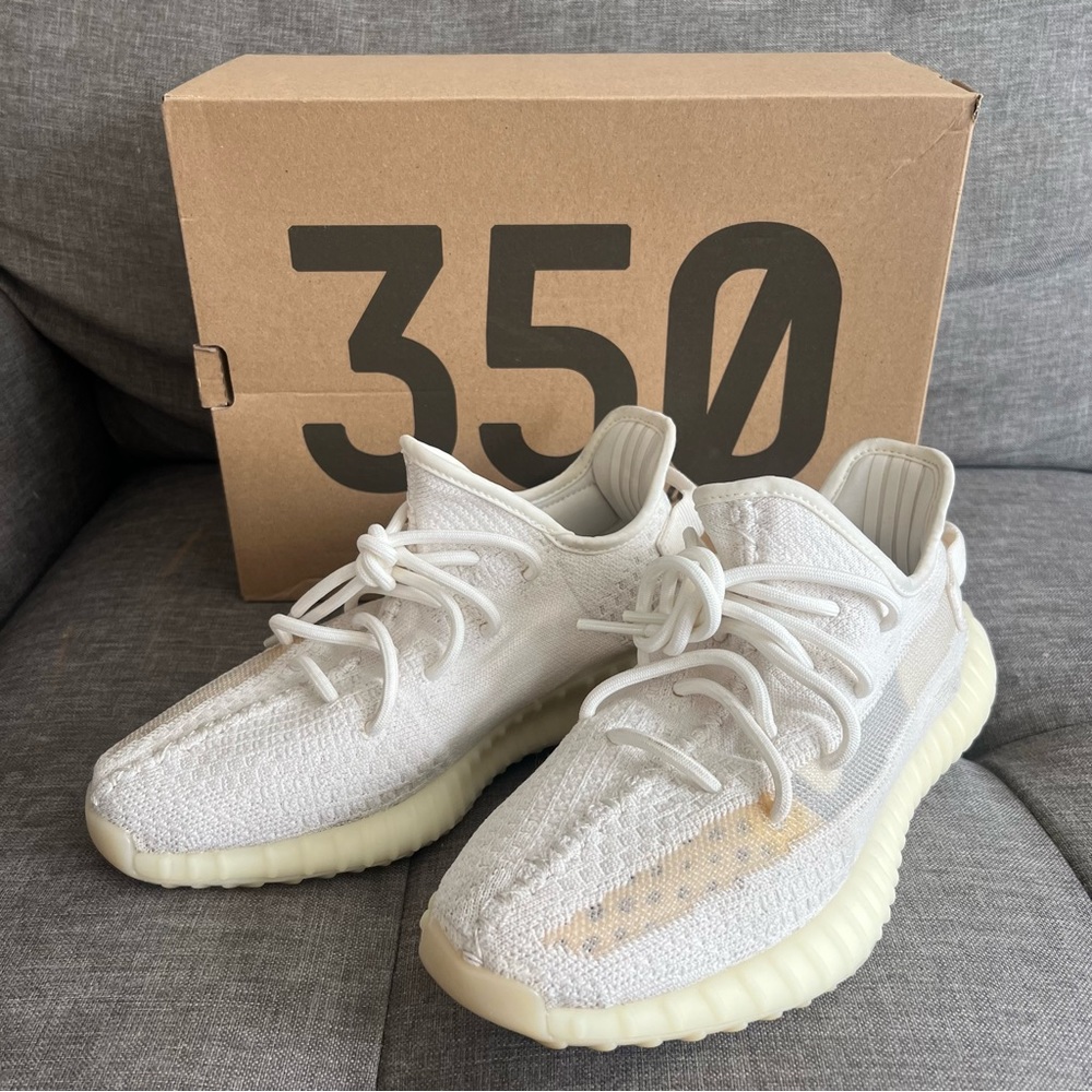 Adidas Unisex’s Yeezy Boost 350 V2 shoes size 8 for men ( size 9 for Women )